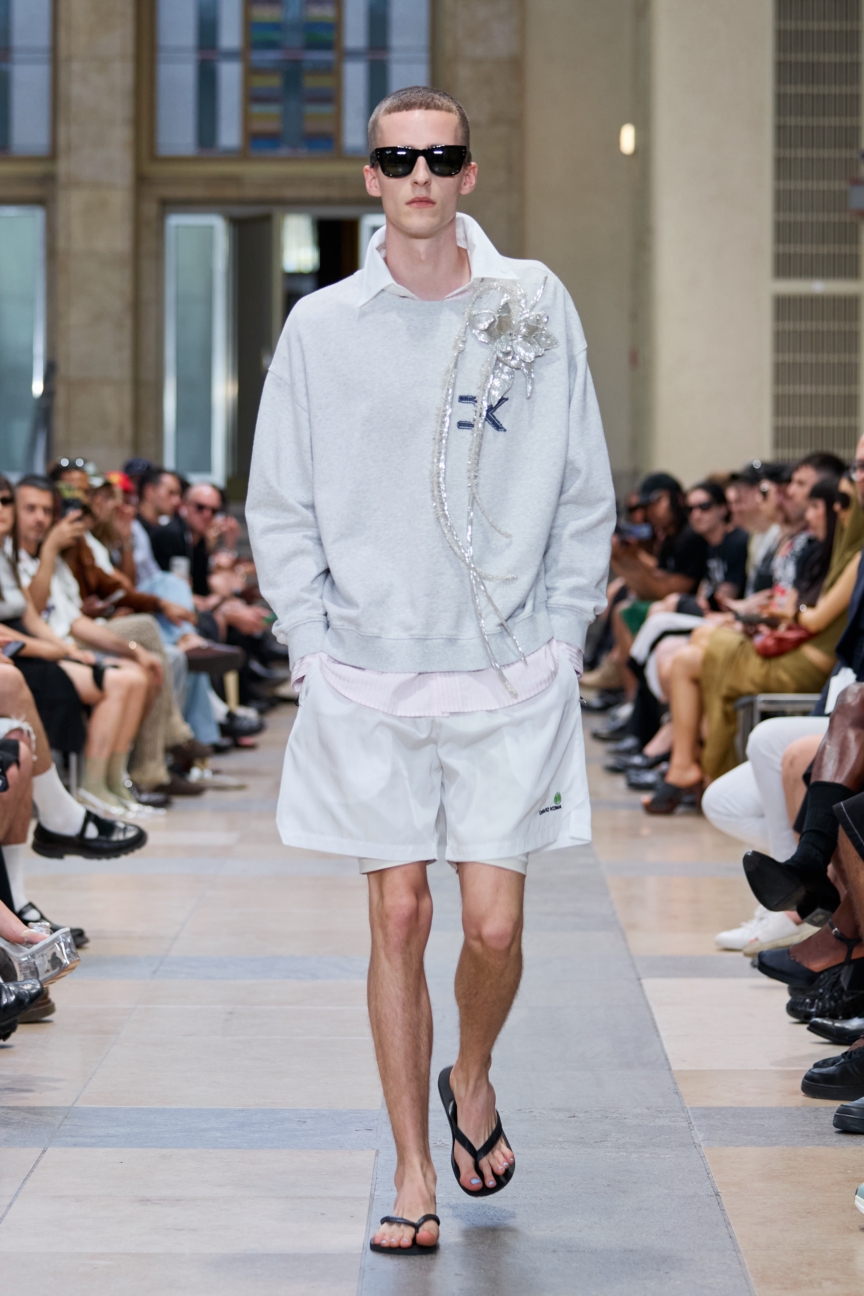 david-koma_ss26_runway12_by_finnegan_koichi_godenschweger_for_bfw_2zu3