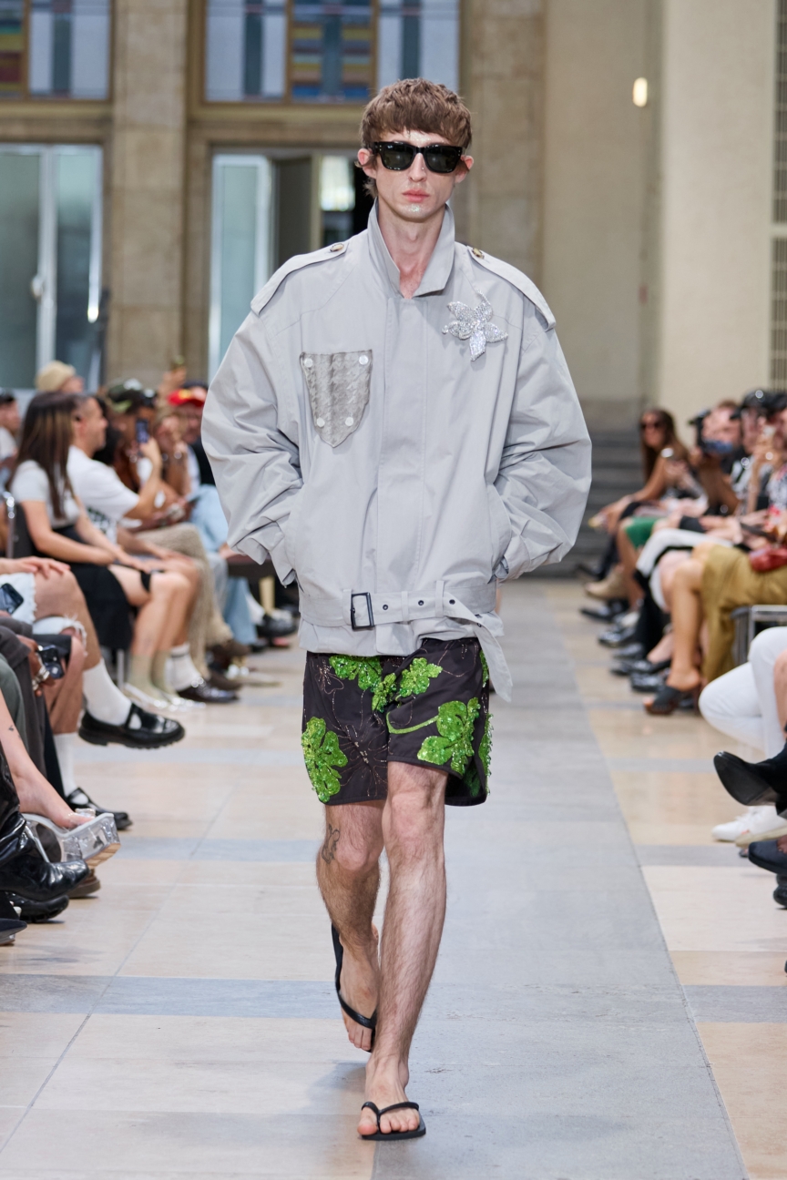 david-koma_ss26_runway15_by_finnegan_koichi_godenschweger_for_bfw_2zu3
