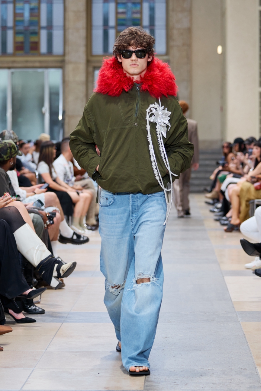 david-koma_ss26_runway20_by_finnegan_koichi_godenschweger_for_bfw_2zu3