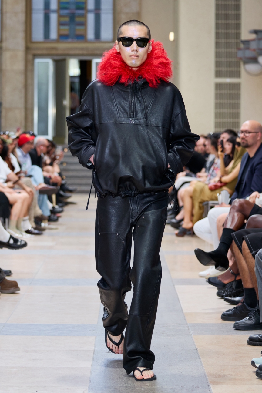 david-koma_ss26_runway25_by_finnegan_koichi_godenschweger_for_bfw_2zu3