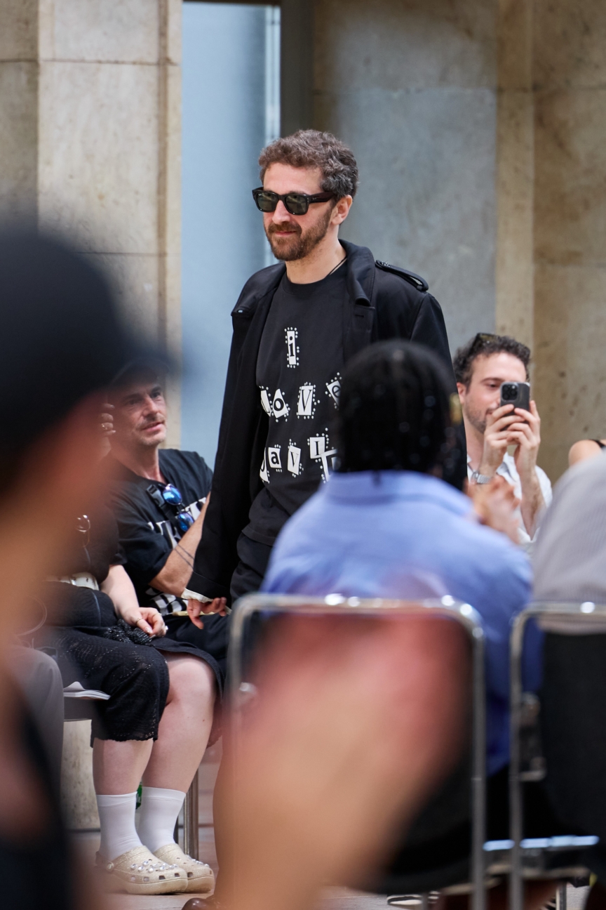 david-koma_ss26_runway34_by_finnegan_koichi_godenschweger_for_bfw_2zu3