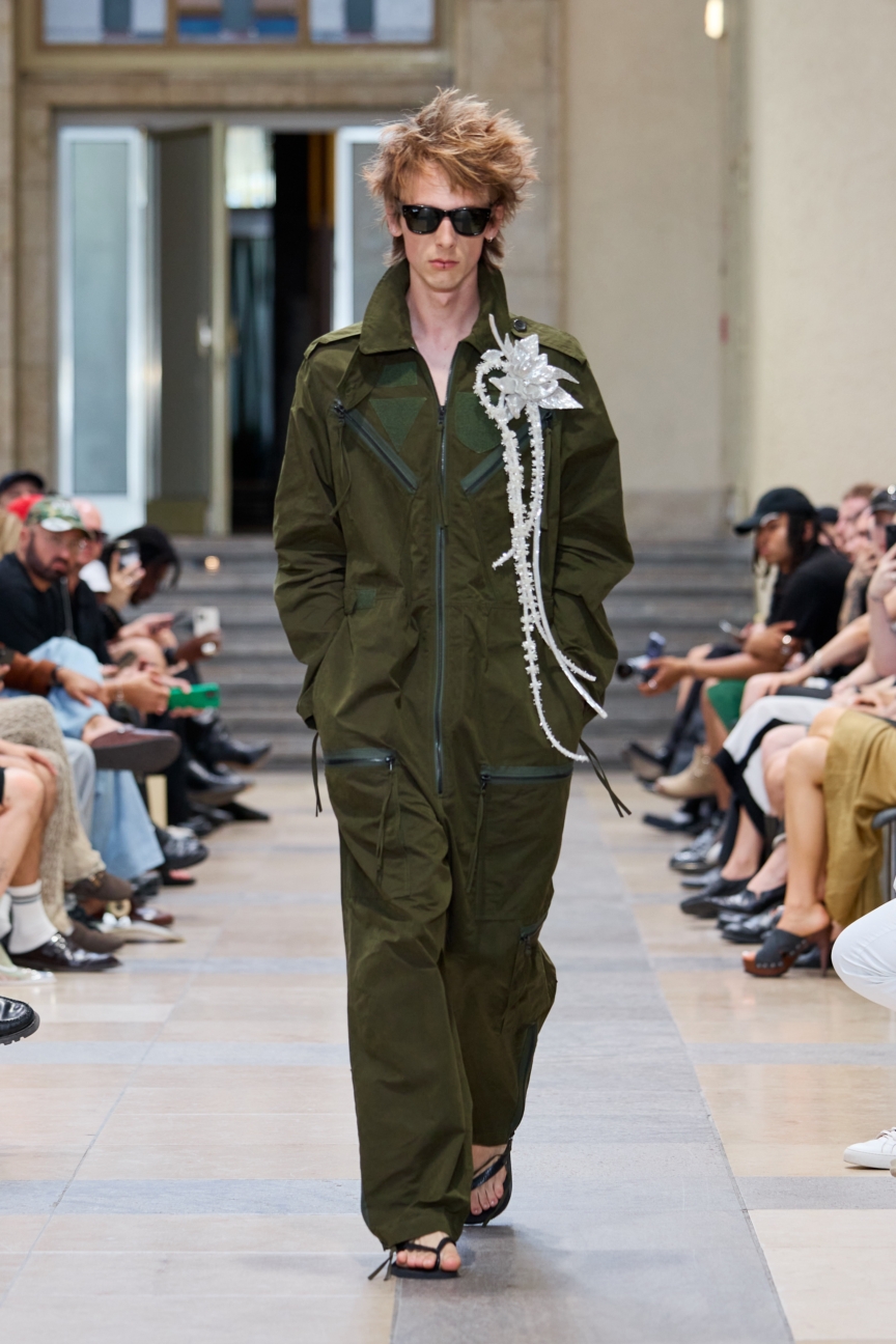 david-koma_ss26_runway4_by_finnegan_koichi_godenschweger_for_bfw_2zu3