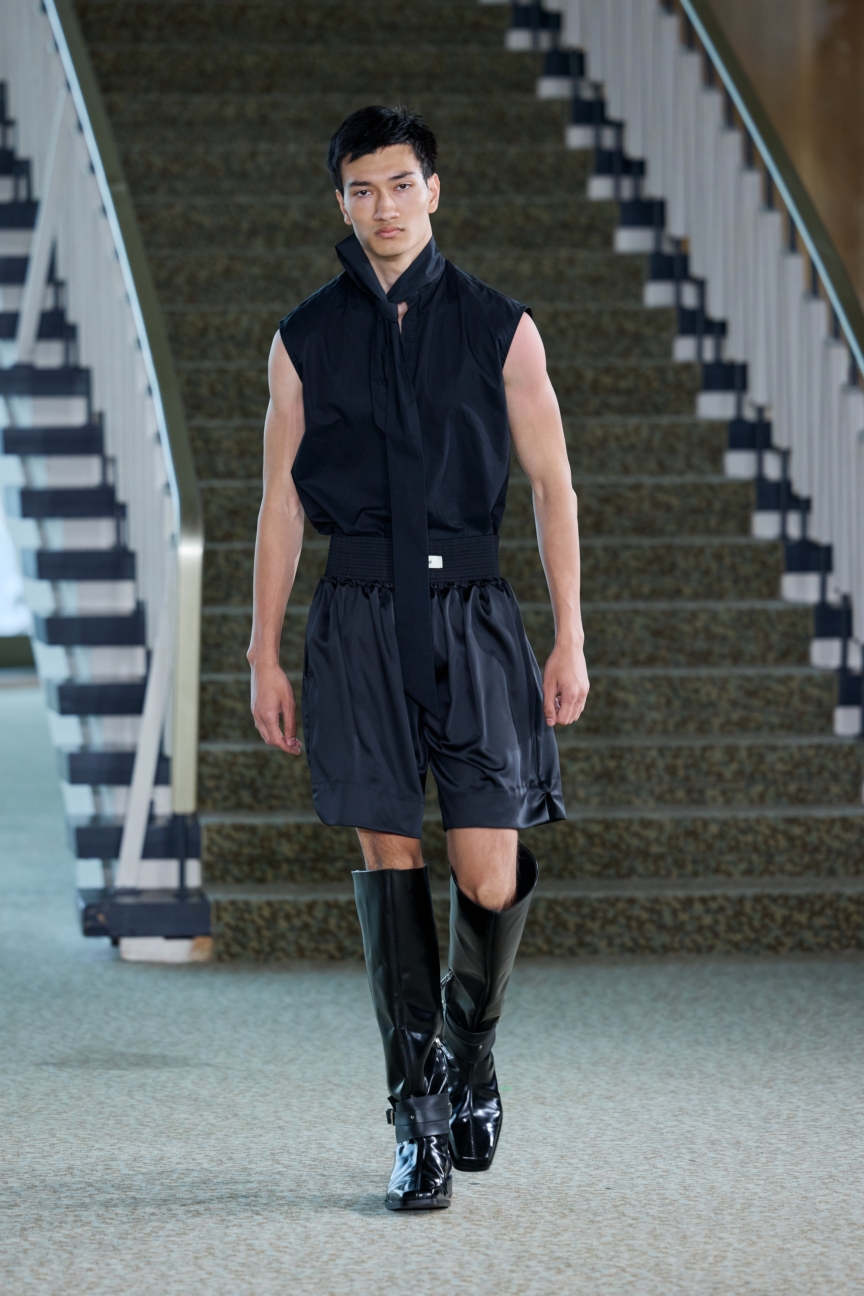 gmbh_ss26_runway28_by_finnegan_koichi_godenschweger_for_bfw_2zu3