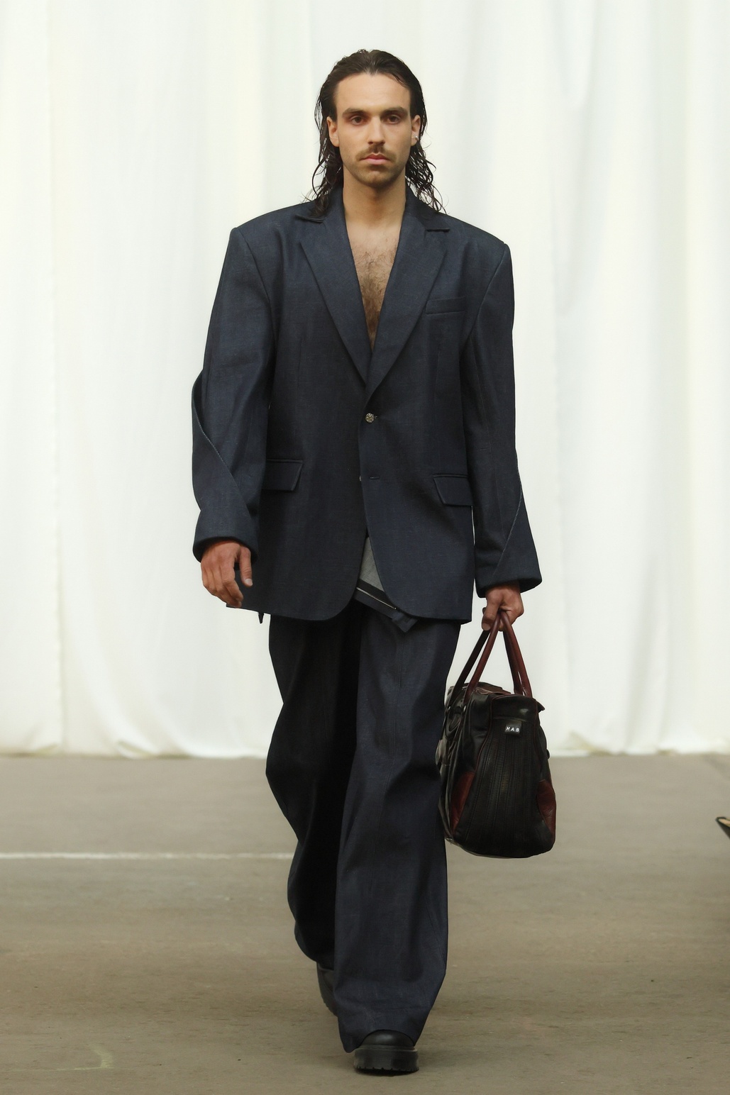 haderlump_ss26_look_02_press_by_boris-marberg_for_bfw