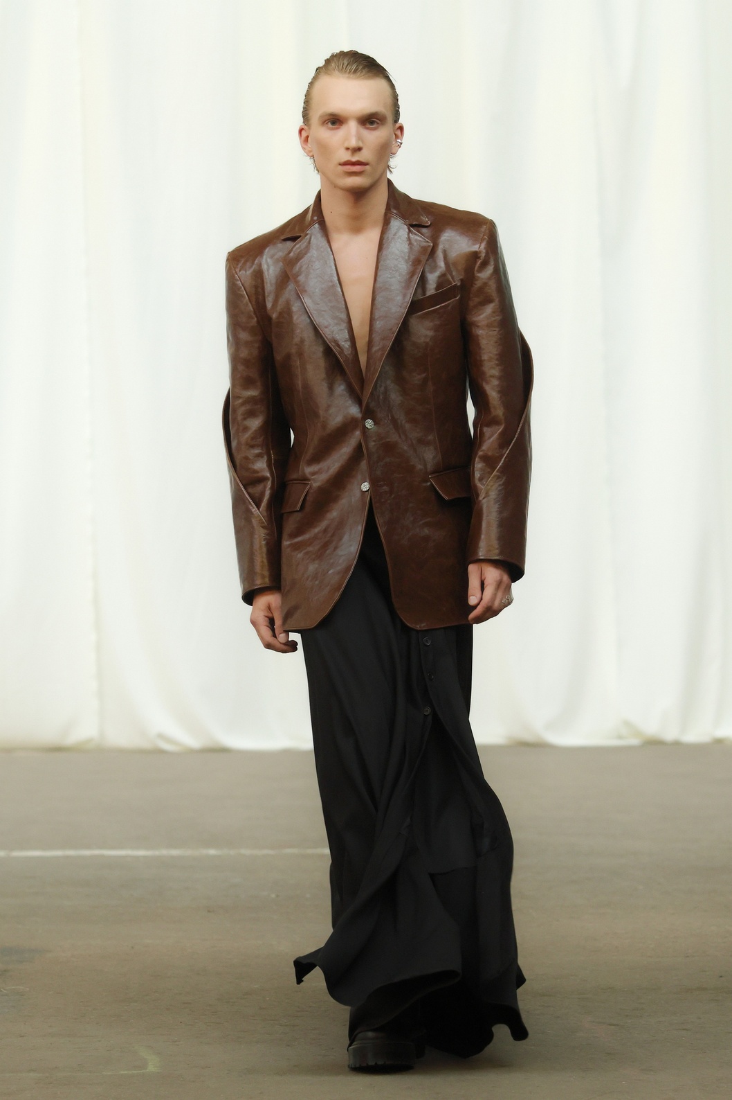 haderlump_ss26_look_15_press_by_boris-marberg_for_bfw