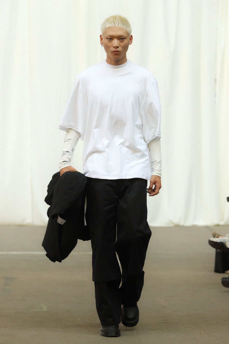 haderlump_ss26_look_21_press_by_boris-marberg_for_bfw