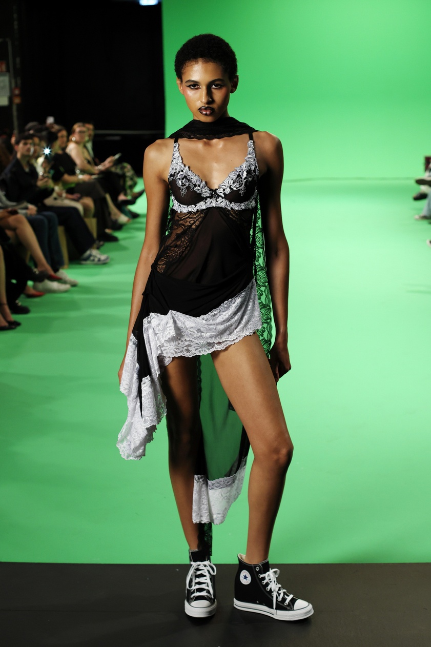 kitschy_couture_ss26_look_11_press_by_boris-marberg_for_bfw