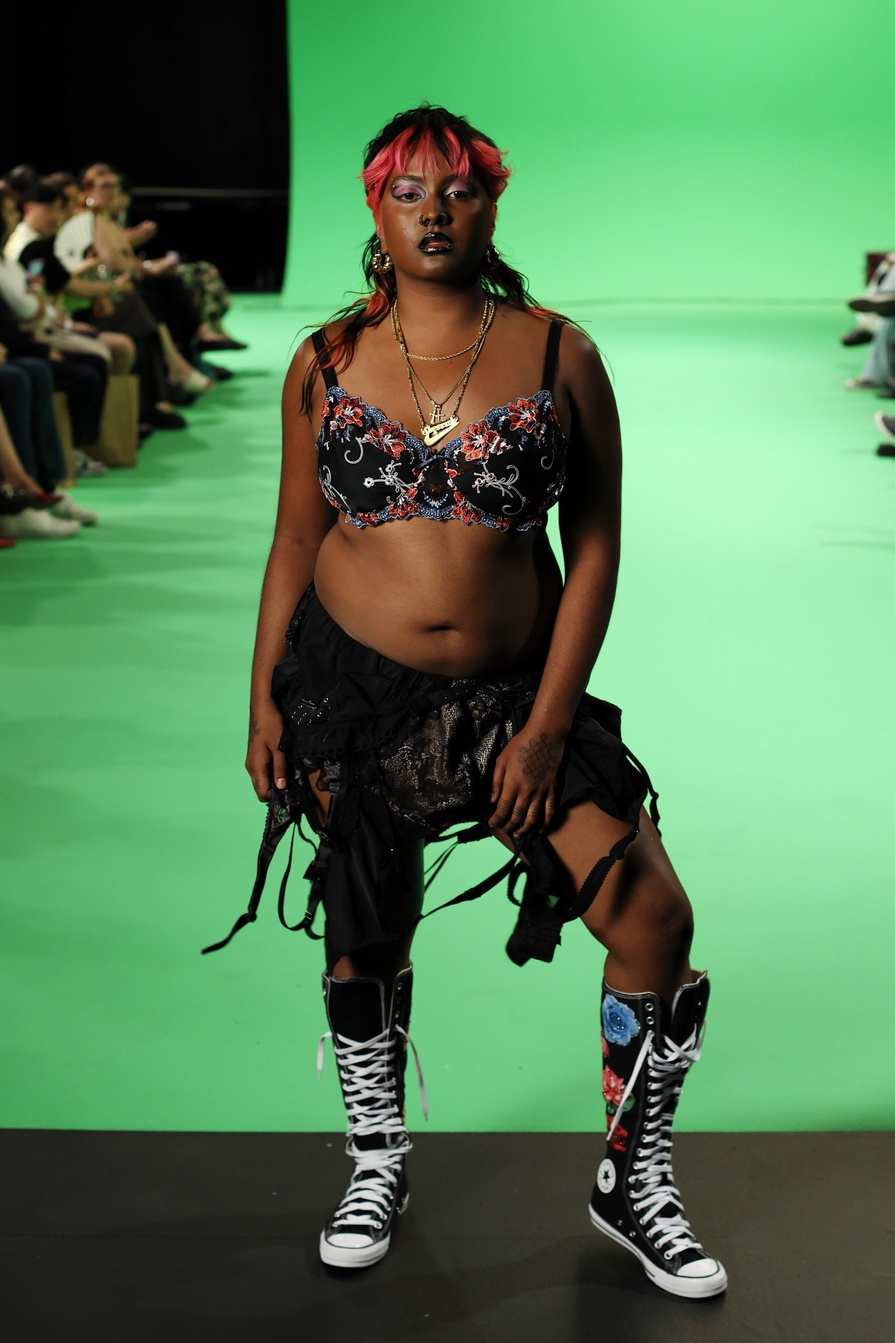 kitschy_couture_ss26_look_16_press_by_boris-marberg_for_bfw