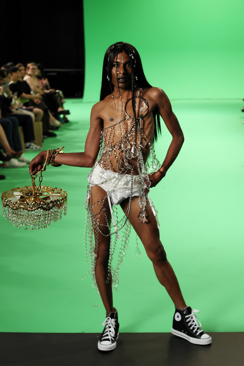 kitschy_couture_ss26_look_20_press_by_boris-marberg_for_bfw