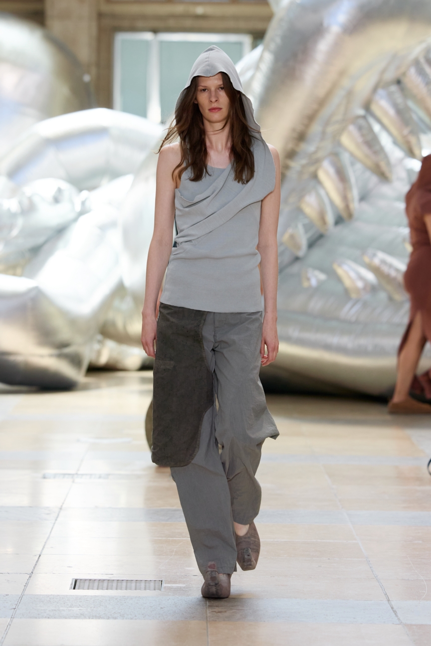 lueder_ss26_runway13_by_finnegan_koichi_godenschweger_for_bfw_highres