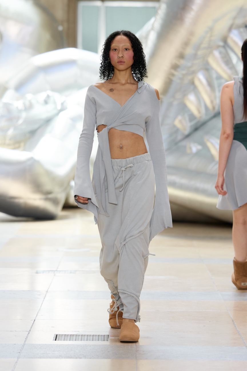 lueder_ss26_runway19_by_finnegan_koichi_godenschweger_for_bfw_highres