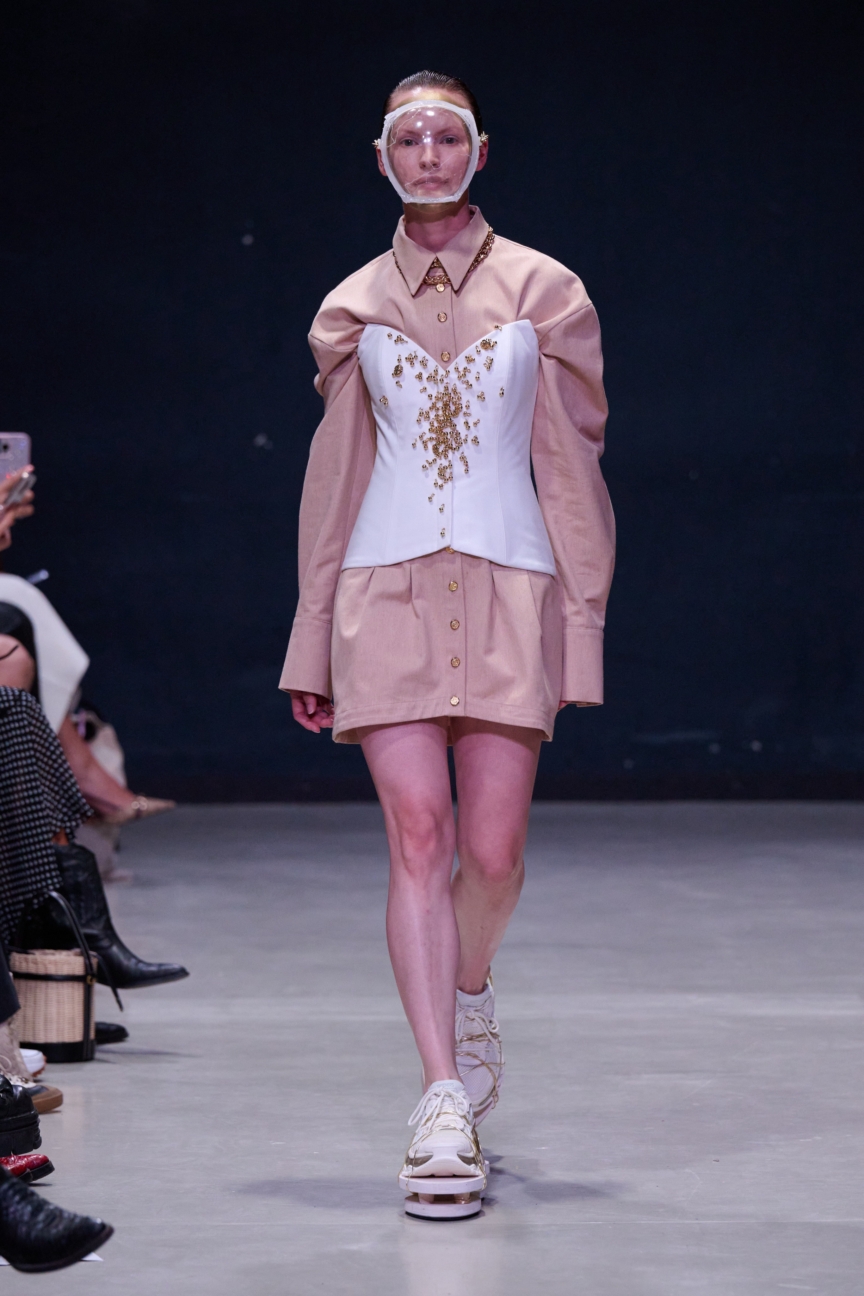 rebekka-ruetz_ss26_look006_by_-james-cochrane_for_bfw_press