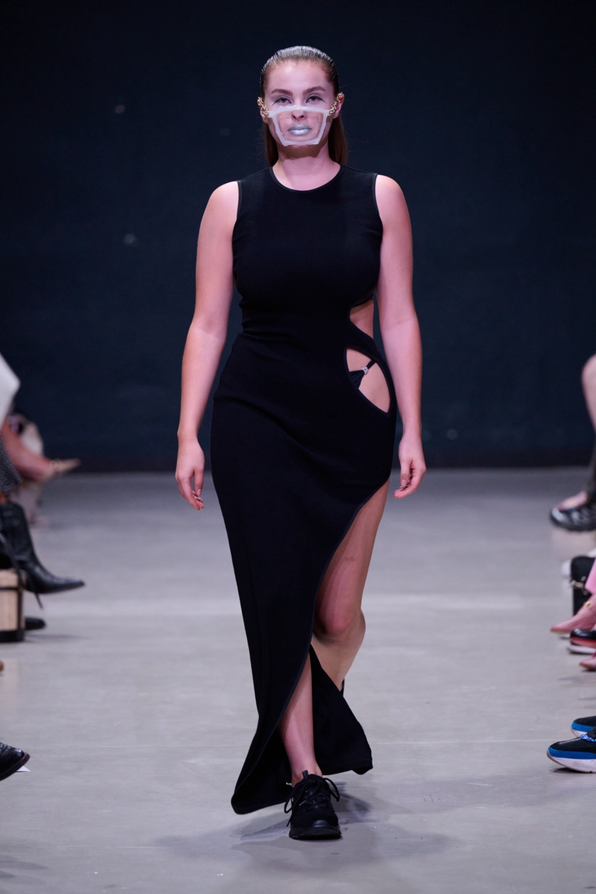 rebekka-ruetz_ss26_look007_by_-james-cochrane_for_bfw_press