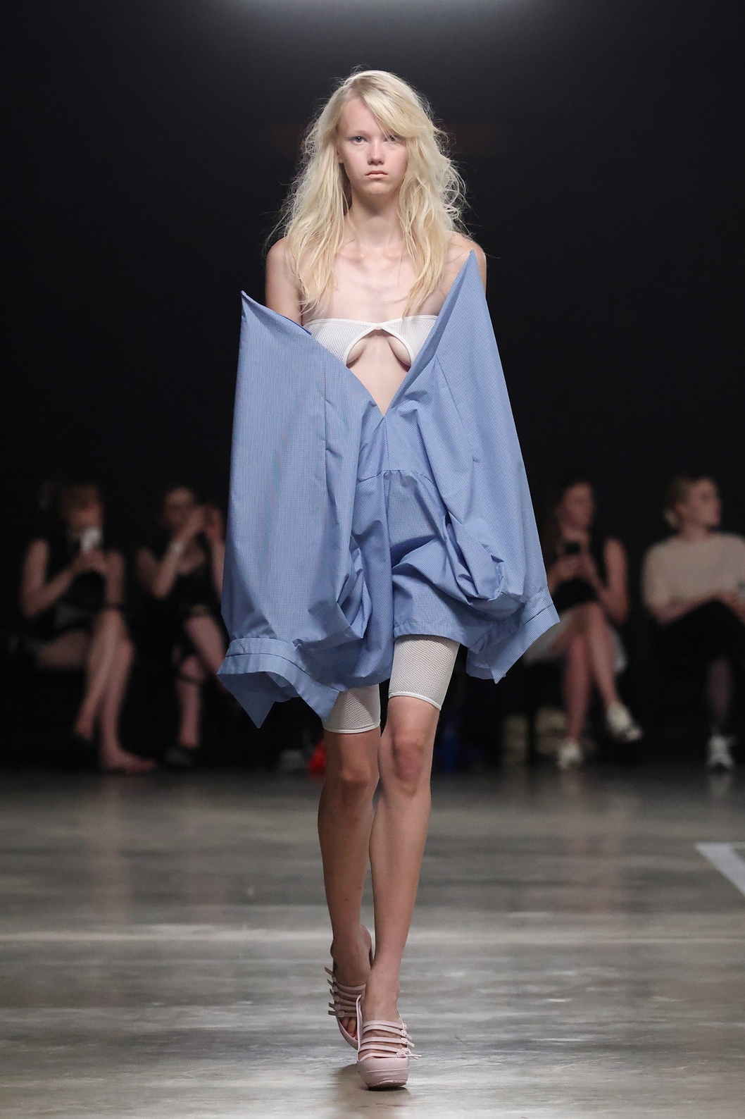 sia_arnika_ss26_look_15_press_by_boris-marberg_for_bfw