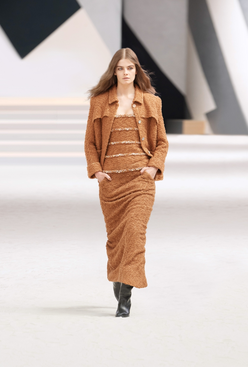 chanel_look_002_fw_2022_23_hc_collection1-hd