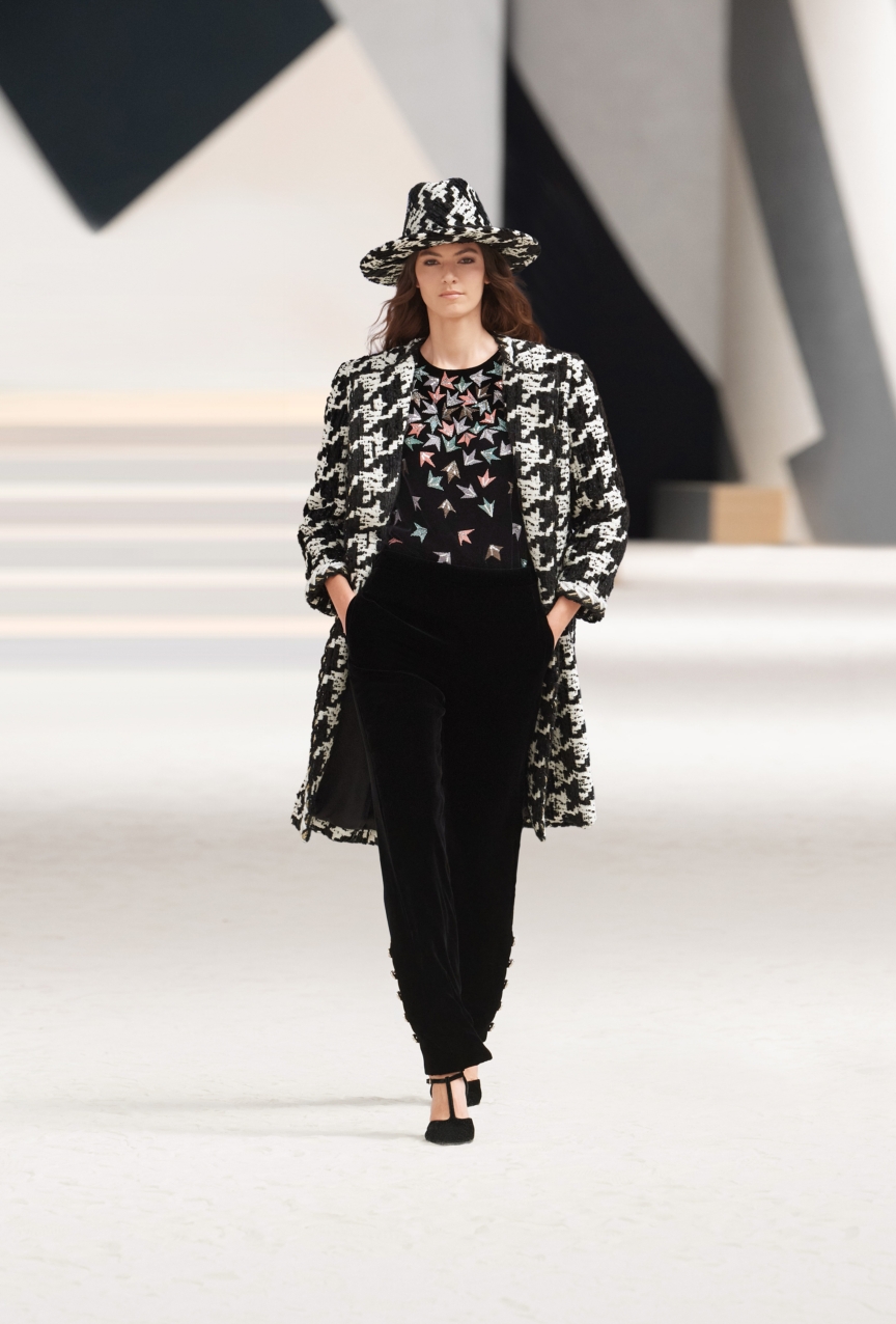 chanel_look_009_fw_2022_23_hc_collection1-hd