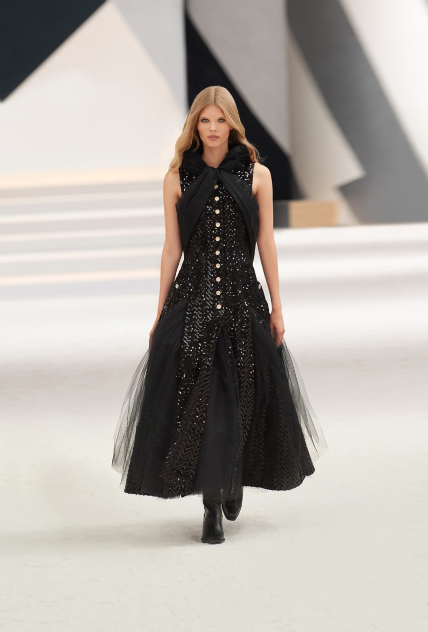 chanel_look_034_fw_2022_23_hc_collection1-hd