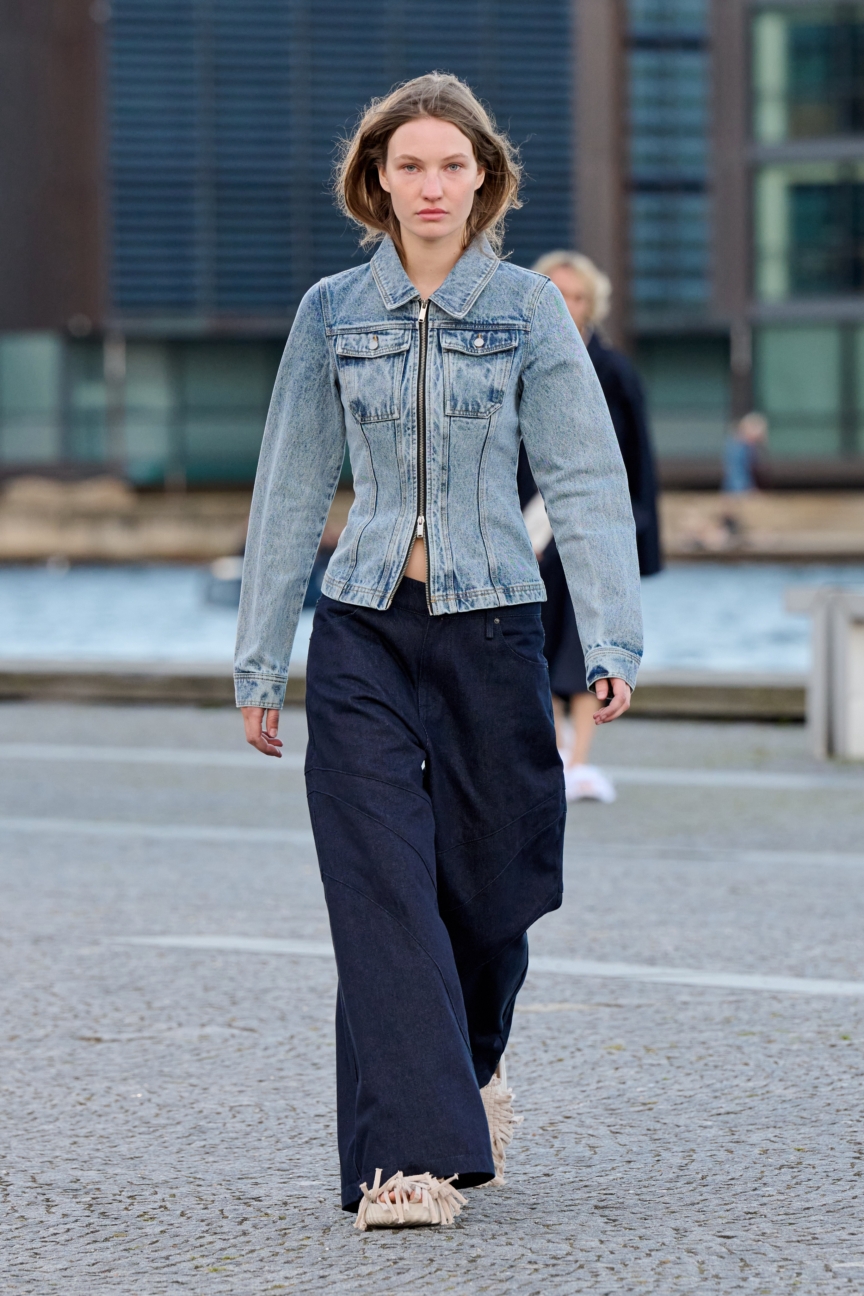 ss26-copenhagen-fashion-week-alis-runway-2x3-james-cochrane-20