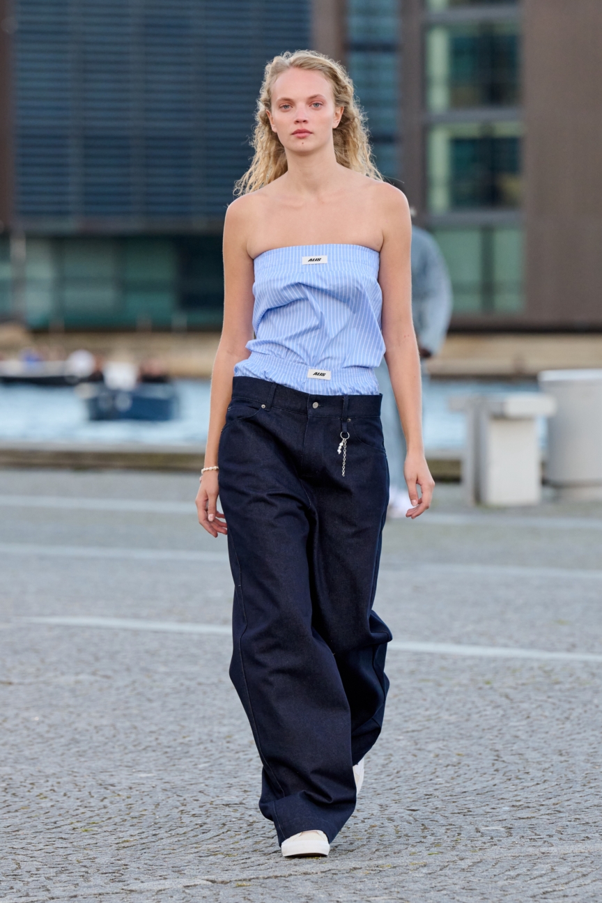 ss26-copenhagen-fashion-week-alis-runway-2x3-james-cochrane-22