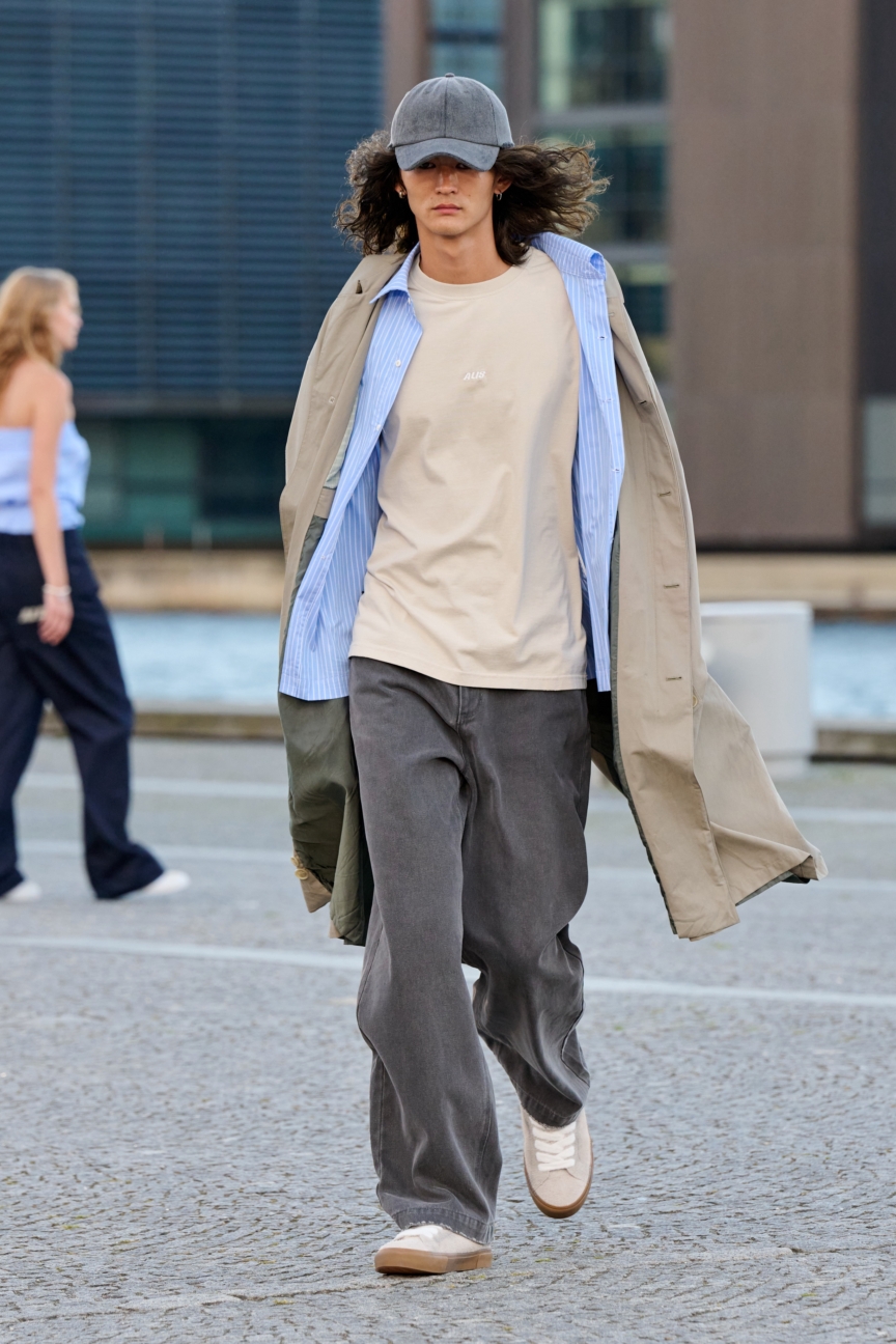 ss26-copenhagen-fashion-week-alis-runway-2x3-james-cochrane-25