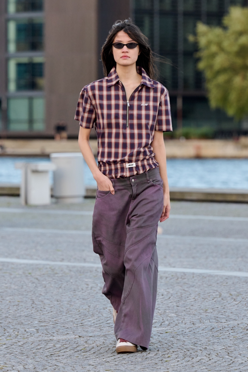 ss26-copenhagen-fashion-week-alis-runway-2x3-james-cochrane-31