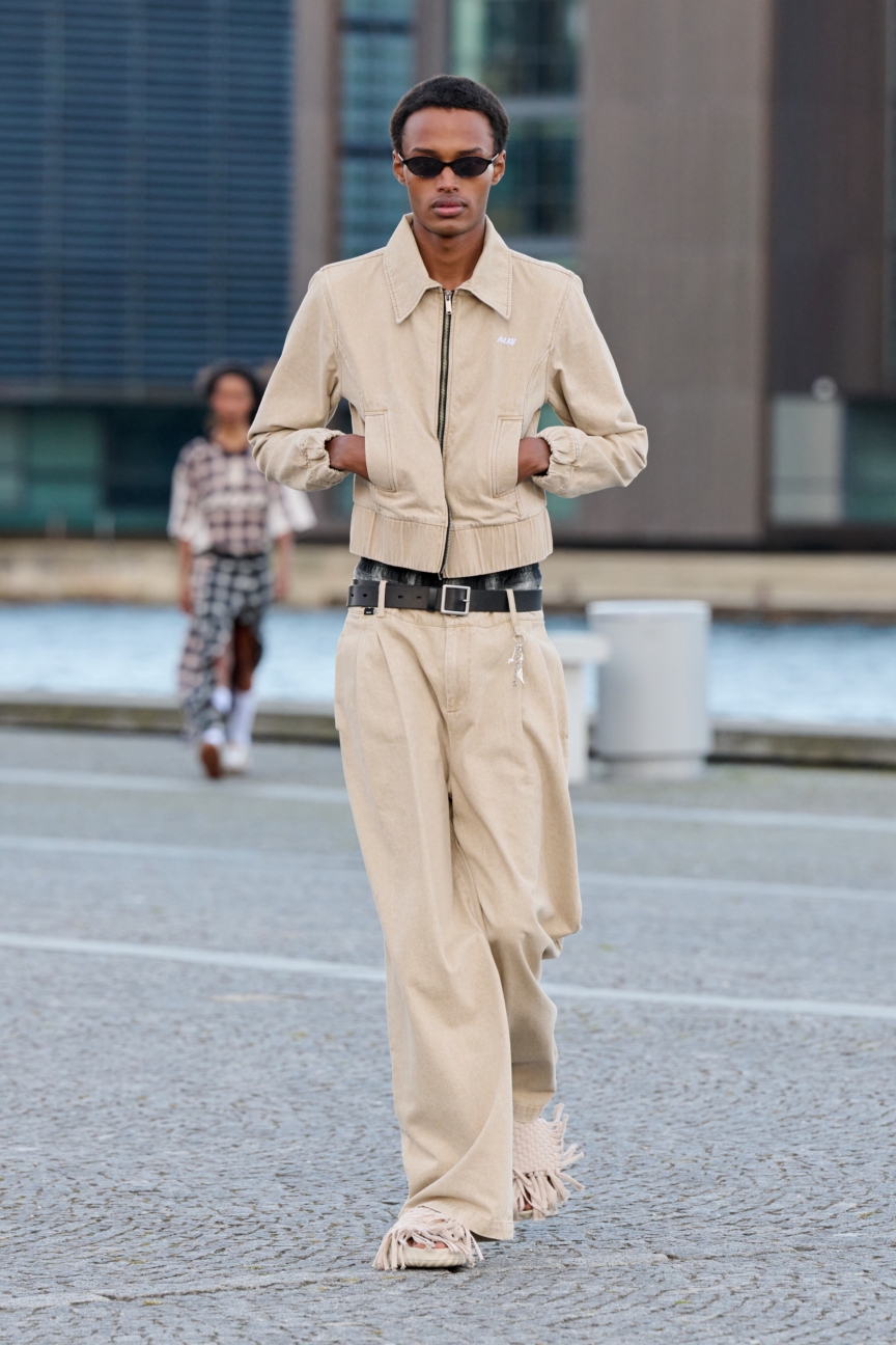ss26-copenhagen-fashion-week-alis-runway-2x3-james-cochrane-5