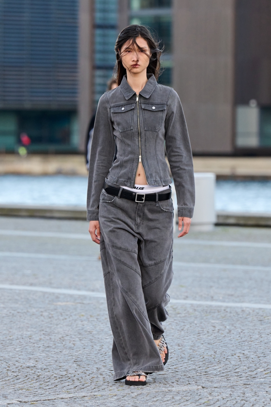 ss26-copenhagen-fashion-week-alis-runway-2x3-james-cochrane-9