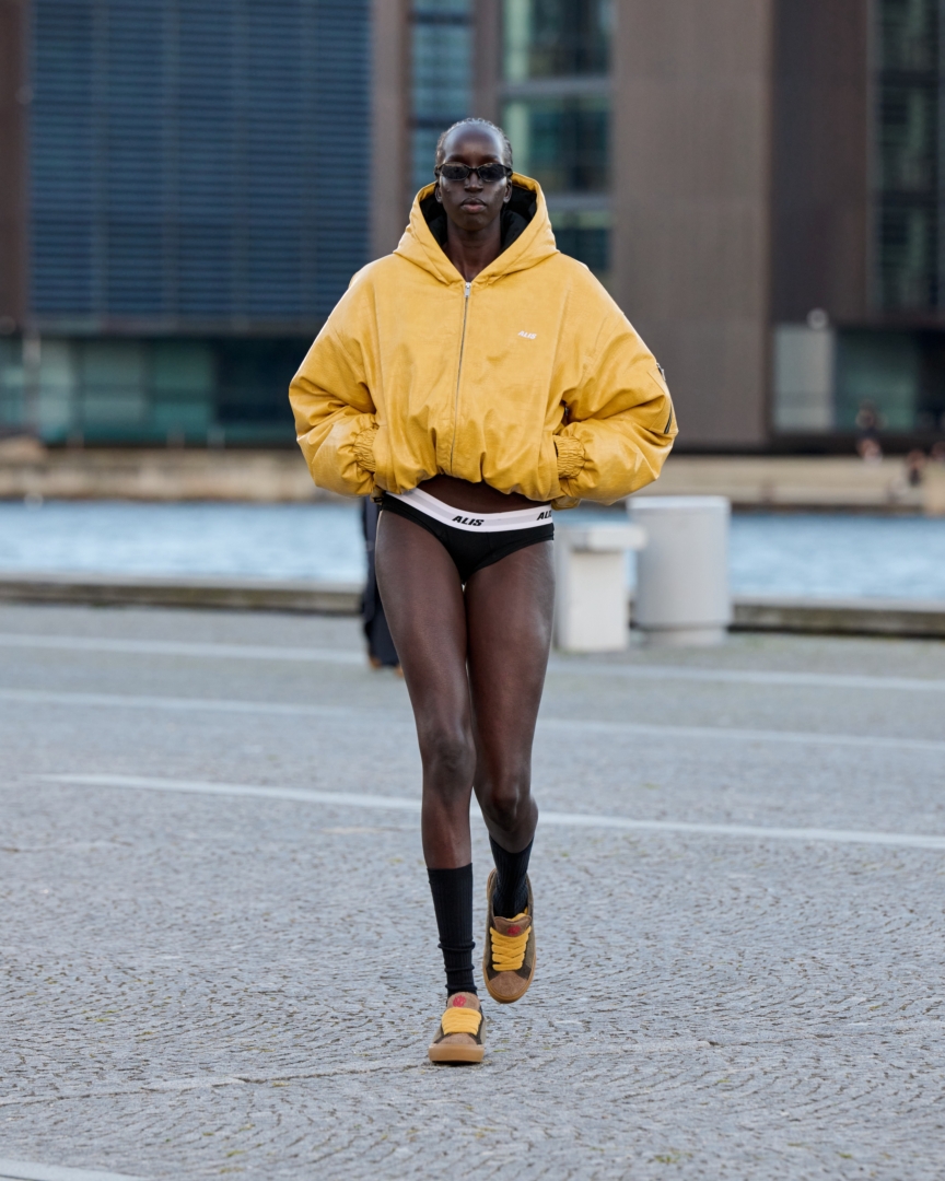 ss26-copenhagen-fashion-week-alis-runway-4x5-james-cochrane-15