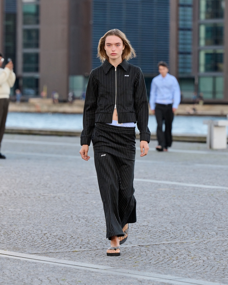 ss26-copenhagen-fashion-week-alis-runway-4x5-james-cochrane-18