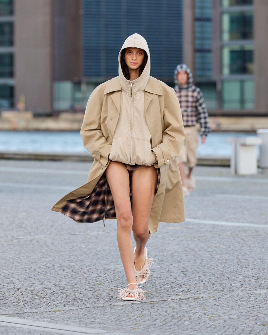 ss26-copenhagen-fashion-week-alis-runway-4x5-james-cochrane-2