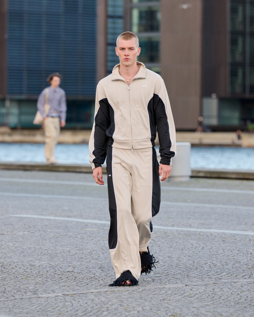 ss26-copenhagen-fashion-week-alis-runway-4x5-james-cochrane-27
