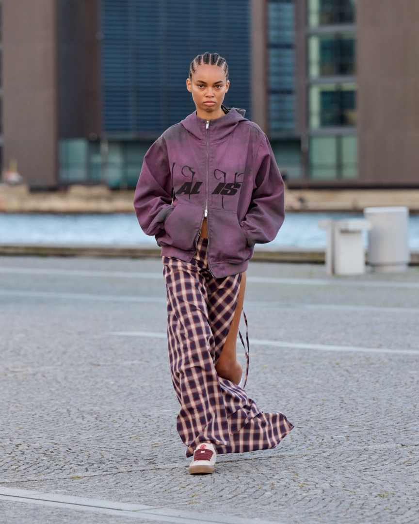 ss26-copenhagen-fashion-week-alis-runway-4x5-james-cochrane-32