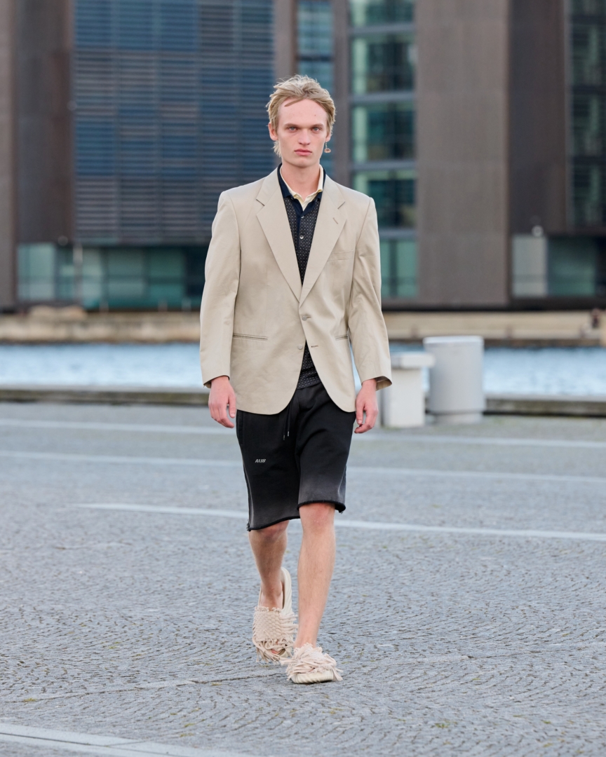 ss26-copenhagen-fashion-week-alis-runway-4x5-james-cochrane-8