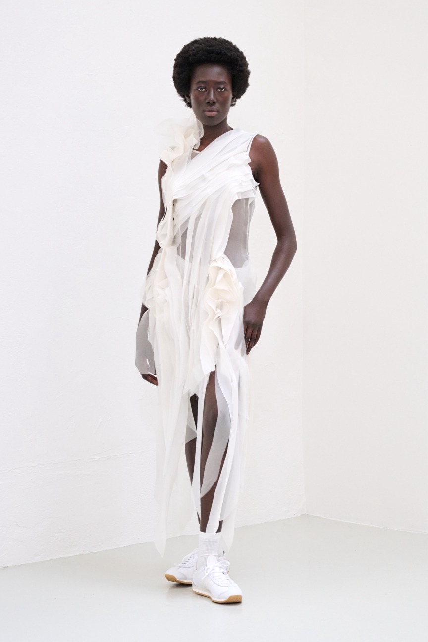 ss26-copenhagen-fashion-week-anne-sofie-madsen-runway-2x3-james-cochrane-5