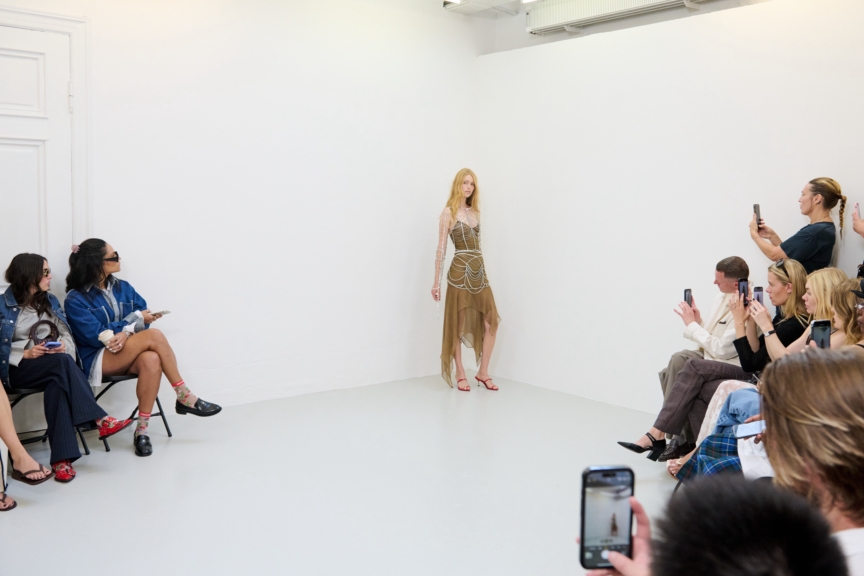 ss26-copenhagen-fashion-week-anne-sofie-madsen-runway-4x5-james-cochrane-24