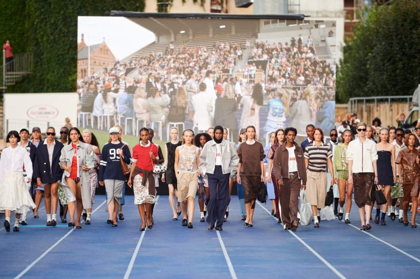 ss25-copenhagen-fashion-week-baum-und-pfergarten-4x5-james-cochrane-41