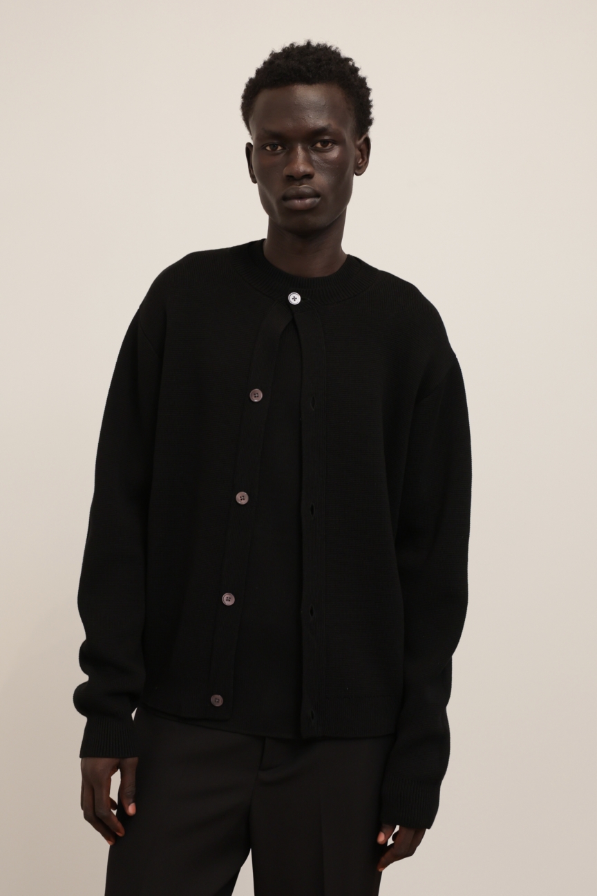 ss26-copenhagen-fashion-week-berner-kuhl-runway-2x3-james-cochrane-27