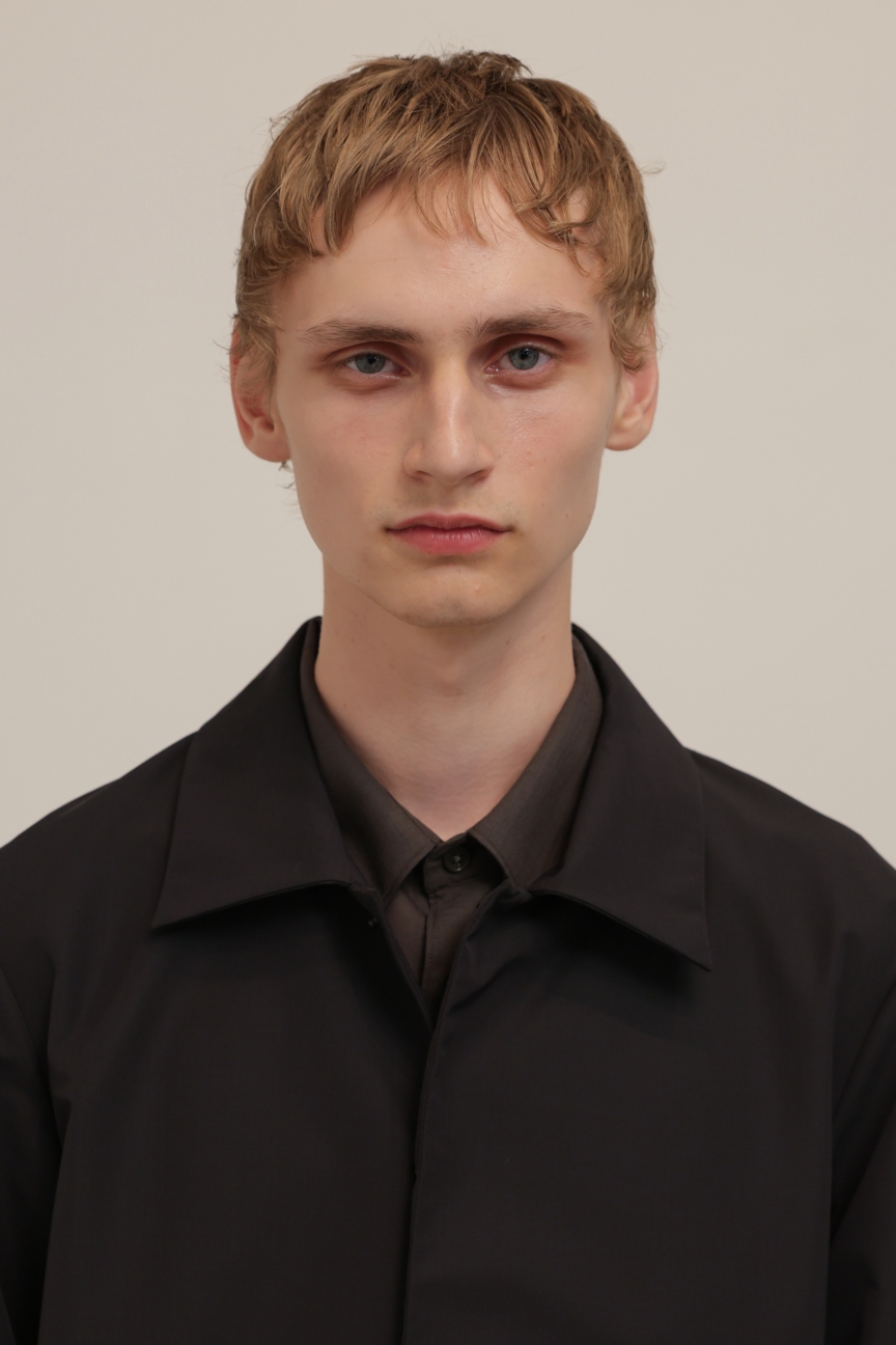 ss26-copenhagen-fashion-week-berner-kuhl-runway-2x3-james-cochrane-32