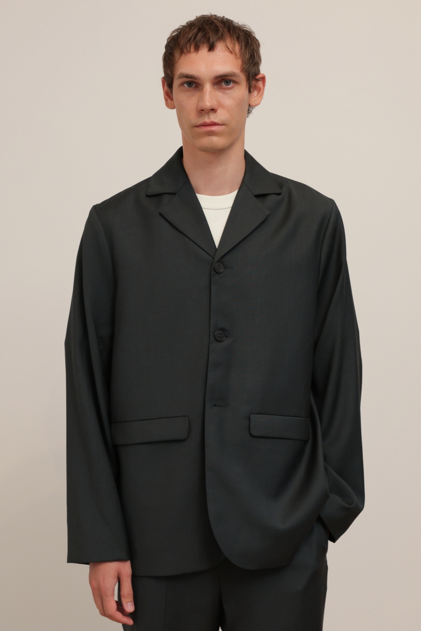 ss26-copenhagen-fashion-week-berner-kuhl-runway-2x3-james-cochrane-4