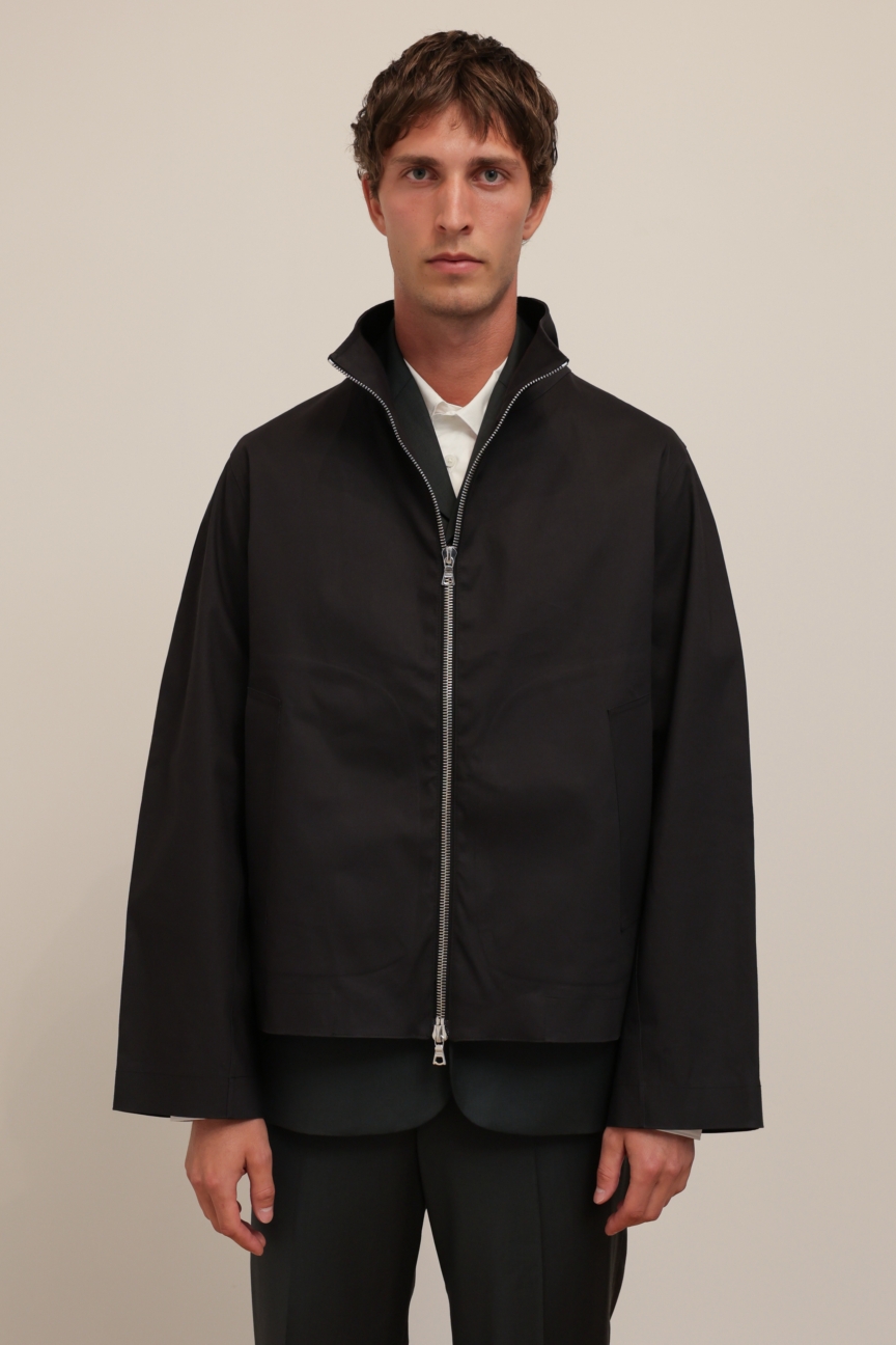ss26-copenhagen-fashion-week-berner-kuhl-runway-2x3-james-cochrane-44