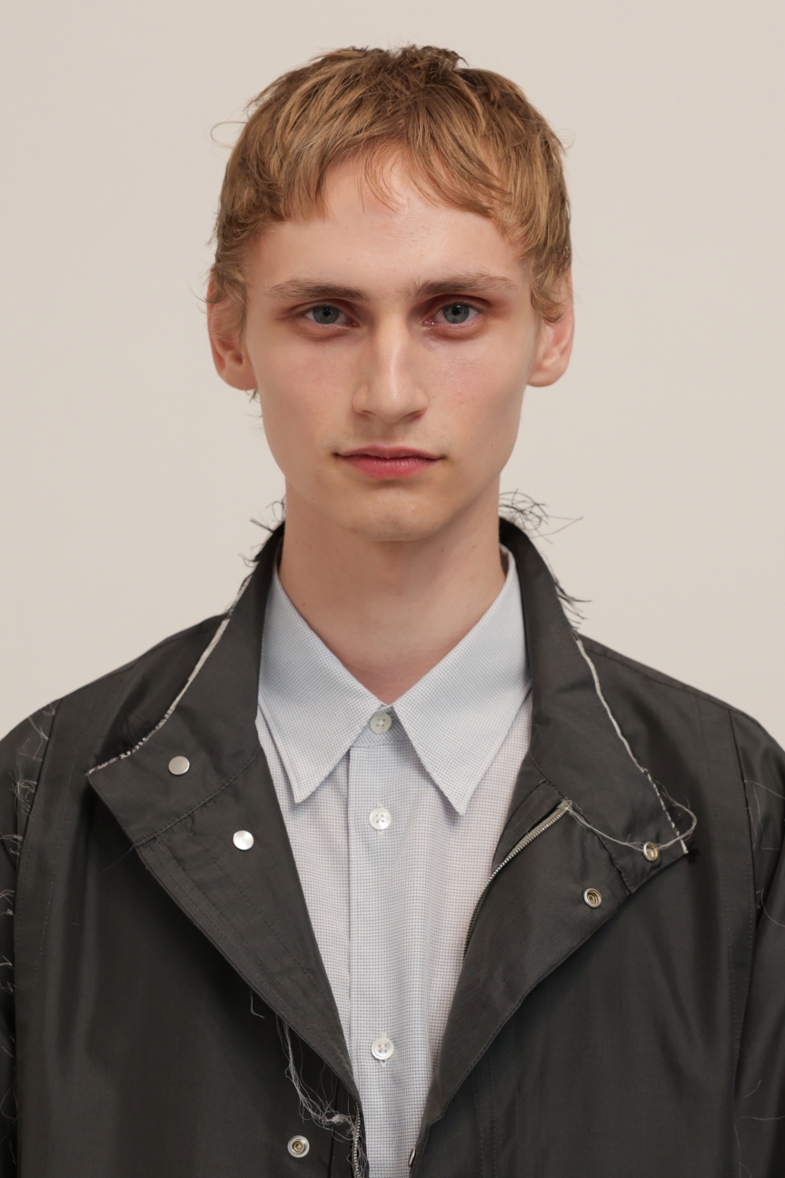 ss26-copenhagen-fashion-week-berner-kuhl-runway-2x3-james-cochrane-7
