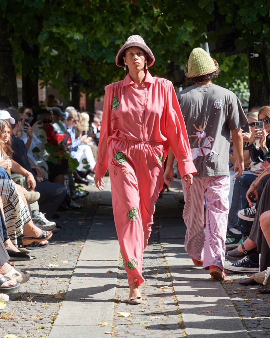 ss25-copenhagen-fashion-week-caro-editions-runway-4x5-james-cochrane-10