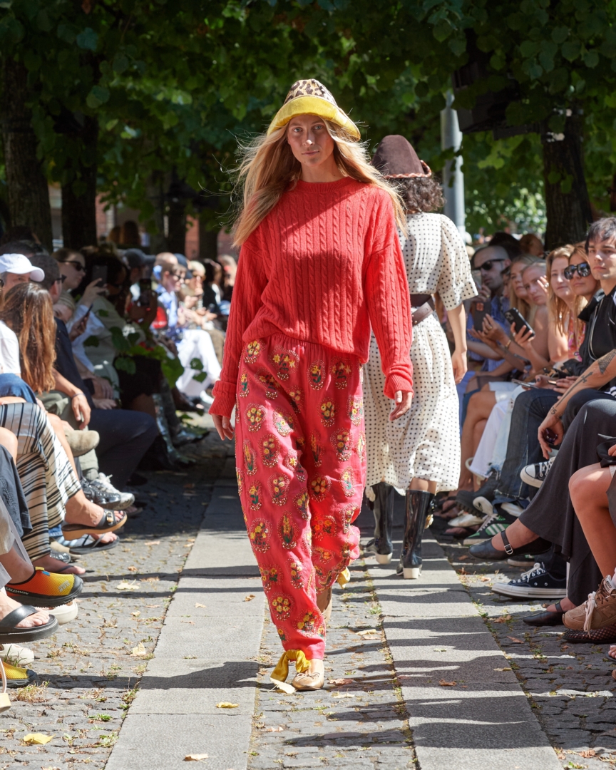 ss25-copenhagen-fashion-week-caro-editions-runway-4x5-james-cochrane-8