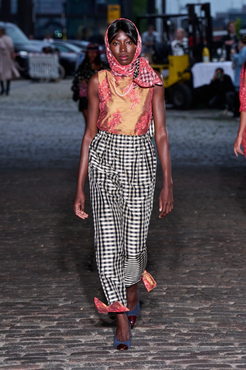 ss26-copenhagen-fashion-week-caro-editions-runway-2x3-james-cochrane-2