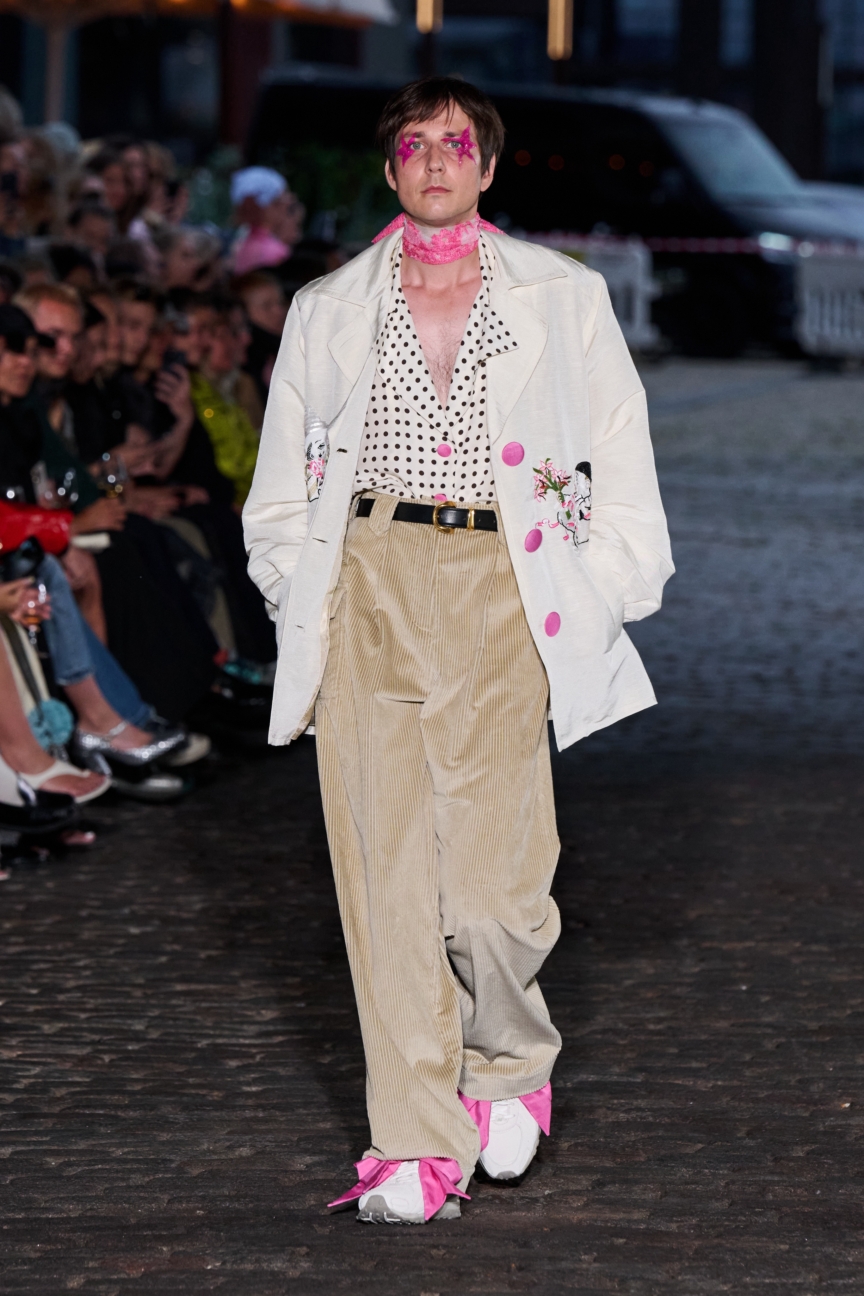 ss26-copenhagen-fashion-week-caro-editions-runway-2x3-james-cochrane-27