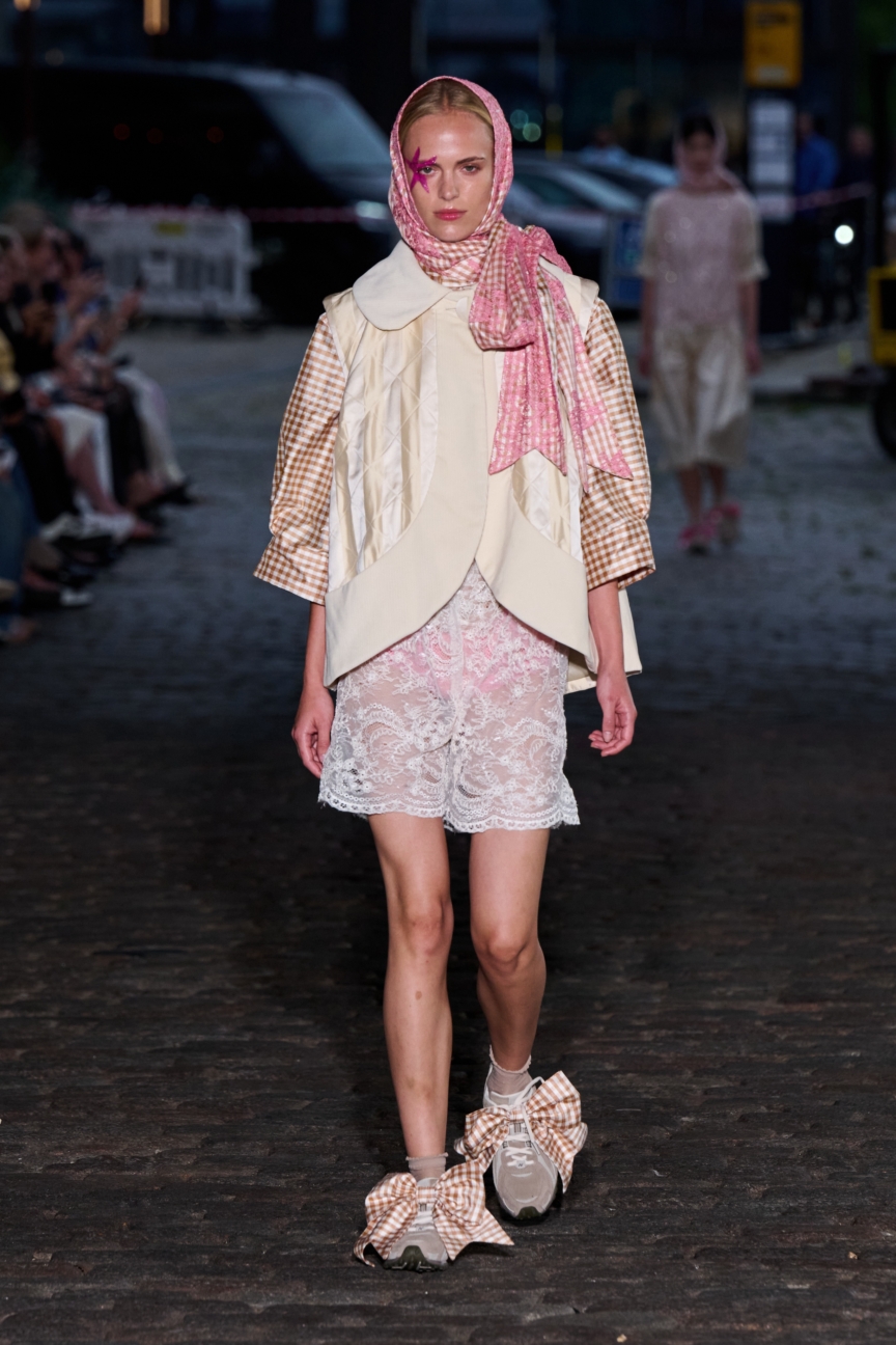 ss26-copenhagen-fashion-week-caro-editions-runway-2x3-james-cochrane-28