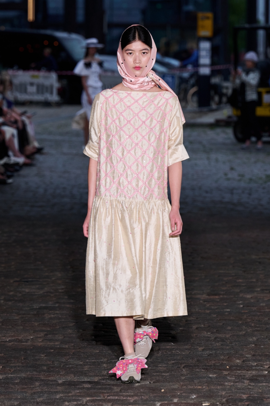 ss26-copenhagen-fashion-week-caro-editions-runway-2x3-james-cochrane-29