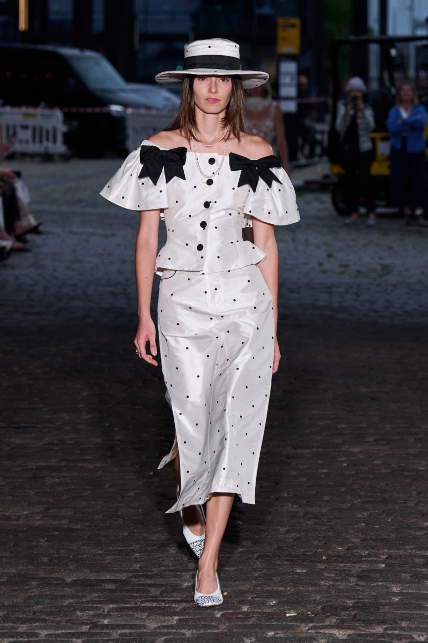 ss26-copenhagen-fashion-week-caro-editions-runway-2x3-james-cochrane-30