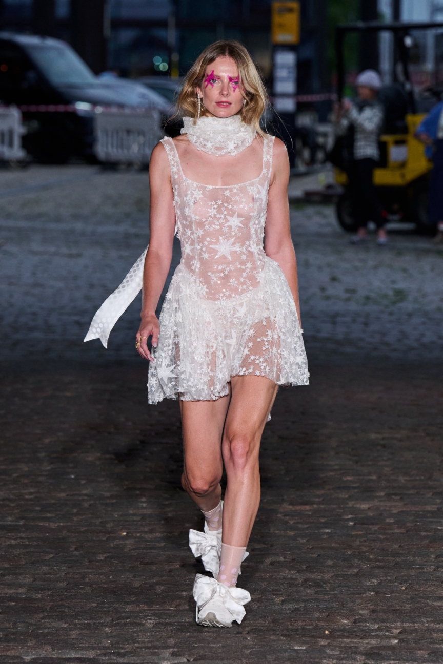 ss26-copenhagen-fashion-week-caro-editions-runway-2x3-james-cochrane-31