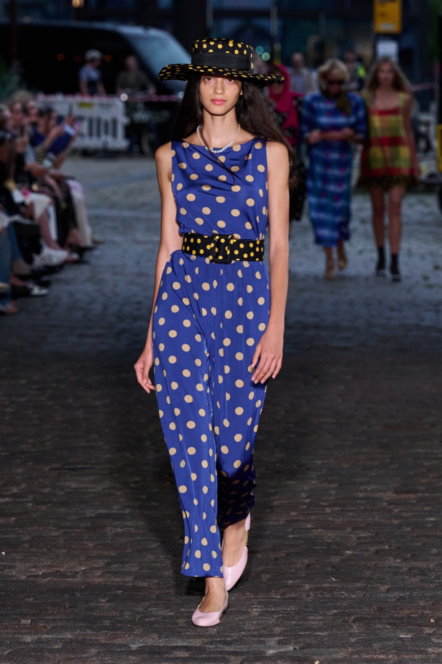 ss26-copenhagen-fashion-week-caro-editions-runway-2x3-james-cochrane-6